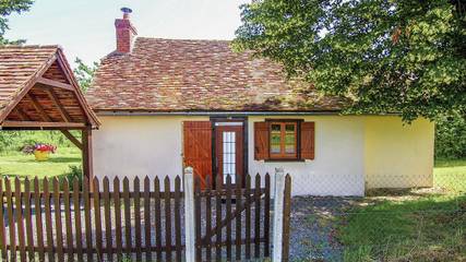 Maison de vacances pour 2 personnes, avec vue sur le lac ainsi que jardin et terrasse, animaux acceptés en Dordogne
