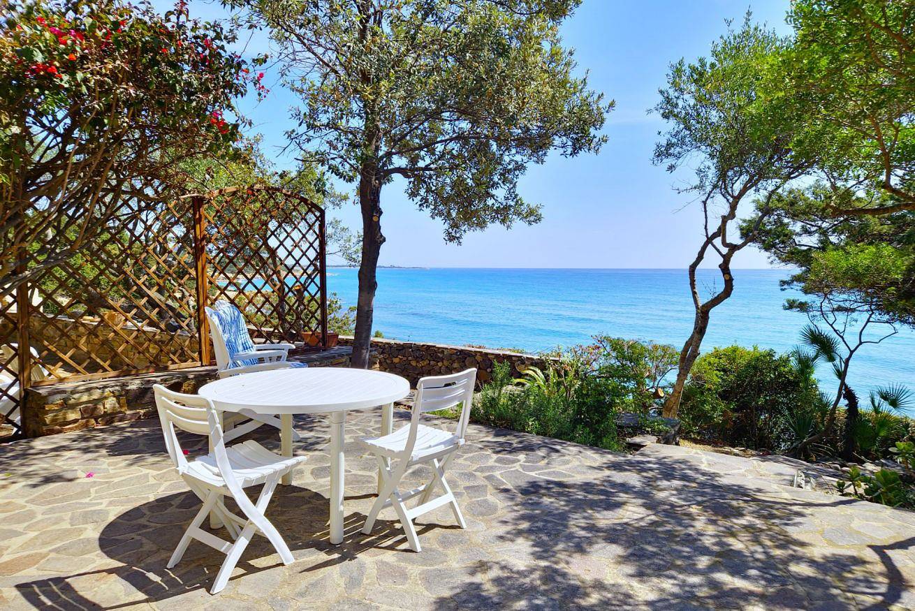 Appartamento intero, [Villa Papiyon 2] Appartamento con accesso privato in spiaggia in Sas Linnas Siccas, Orosei