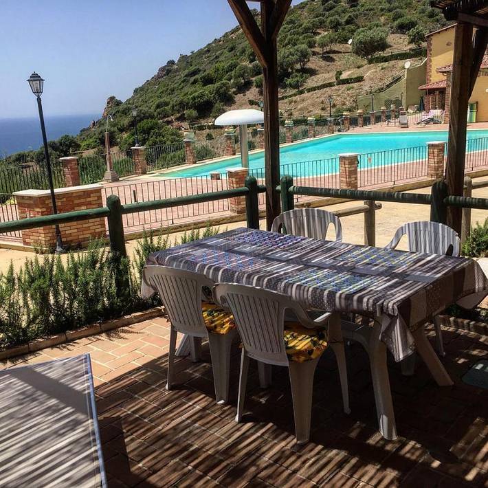 Chalet para 4 personas, con Terraza y Jardín además de Piscina y Vistas en Iglesias