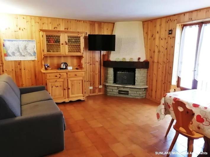 Appartamento per 4 persone, con Balcone e Terrazza nonché Giardino e Panorama a Commune de Brusson