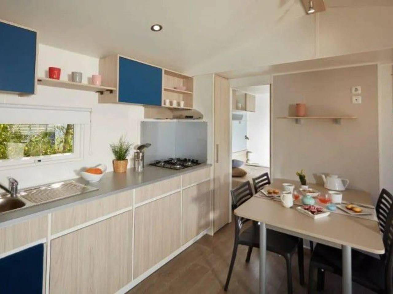 Spacious mobile home with terrace - 3 bedrooms - 6 people in Brem-sur-Mer, Loire Valley