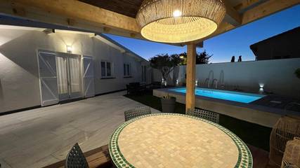 Gîte pour 5 personnes, avec jardin et piscine, animaux acceptés à Lucciana