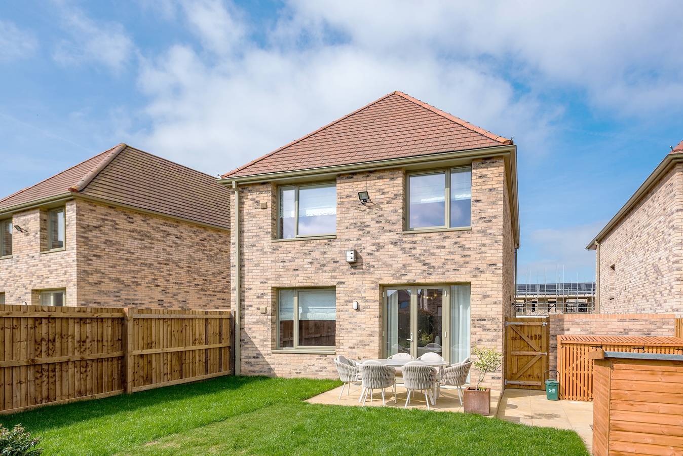 Stylish 4-Br House - free parking & nice garden in Oxford, Oxfordshire