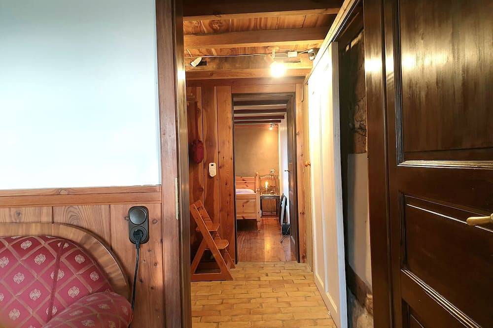 Historic half-timbered house, sauna, natural garden, fitness, movie theater, view  in Detmold, Distrito de Lippe