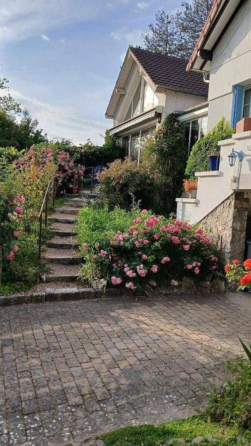 Le chant des roses in Giverny, Région de Les Andelys