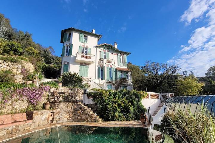 Maison de vacances pour 12 personnes, avec jardin, animaux acceptés à Mandelieu-la-Napoule