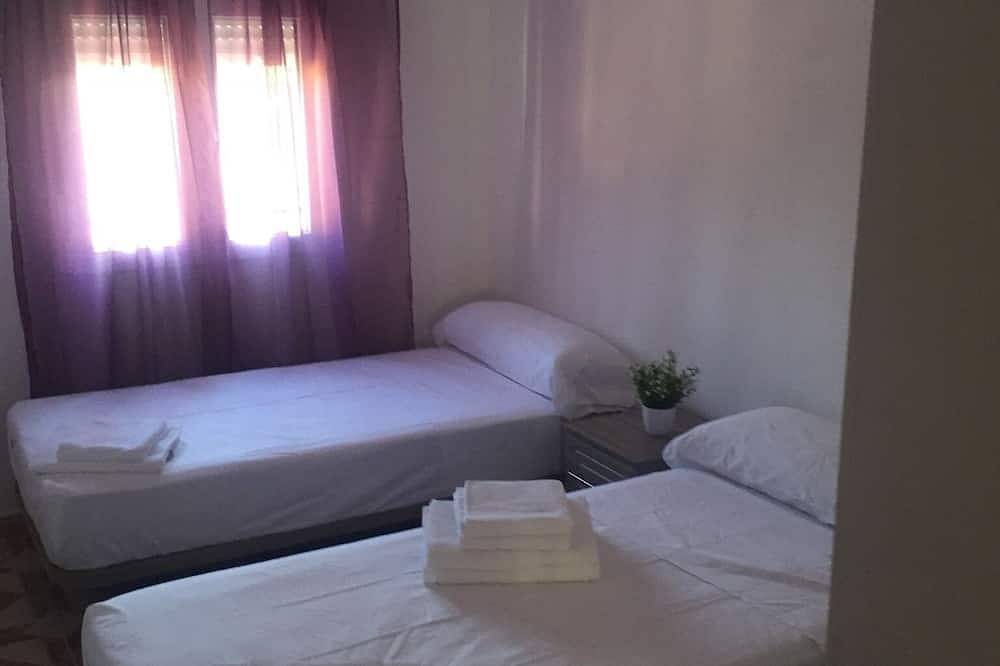 3 bed detached villa in Bella Orcheta Alicante sleeps 6 plus in Orxeta, Costa Blanca