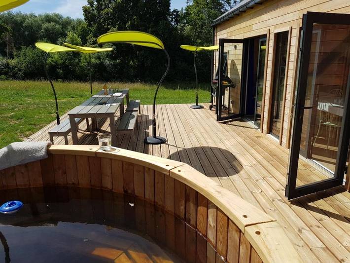 Gîte pour 10 personnes, avec Terrasse et Jardin ainsi que Piscine et Vue