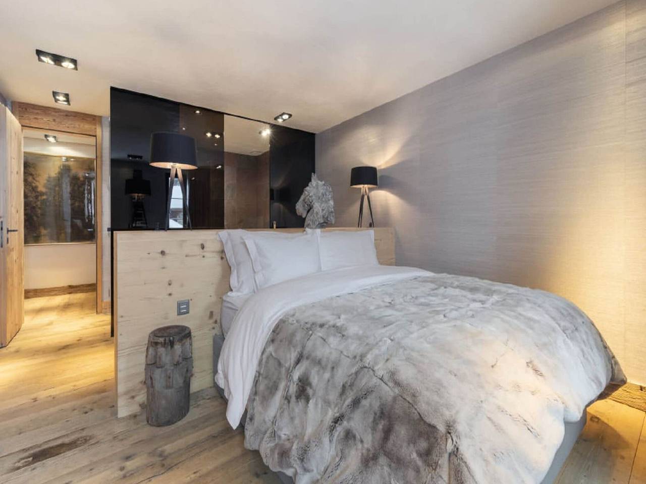 Appartement entier, Duplex à Gstaad près des pistes & Jacuzzi in Gstaad, Saanen