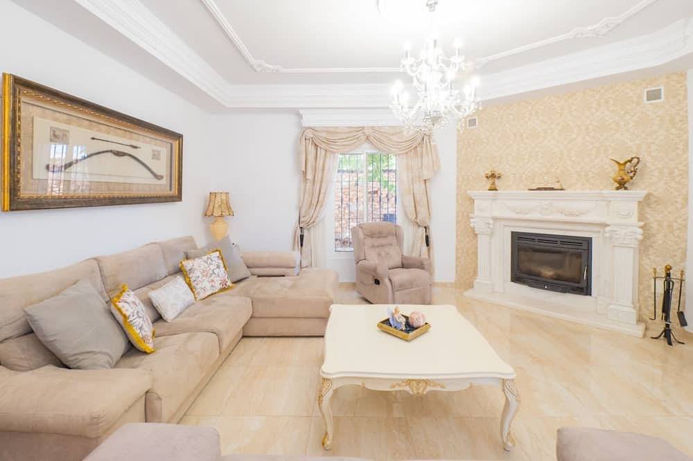 Villa Andaluza con piscina climatizada y jardin privado in Alhaurín de la Torre, Costa del Sol