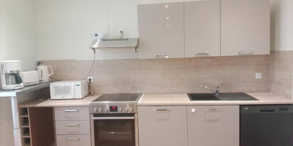 Gîte pour 8 personnes, avec terrasse à Le Mêle-sur-Sarthe - 4