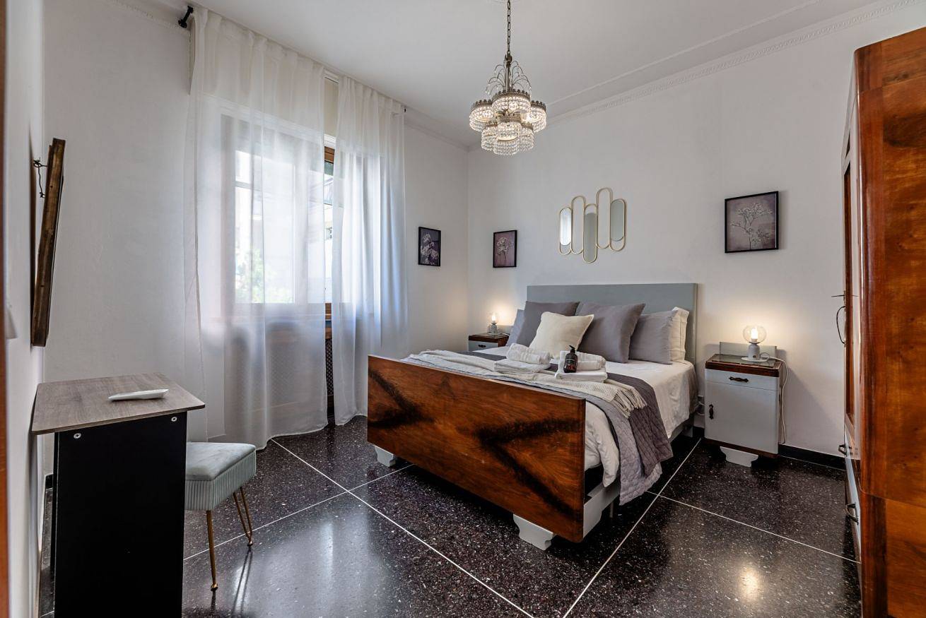 Apartamento entero, [Dual Suite] Playas 600 m • Terminal Cruceros 3 km in Savona (City), Savona