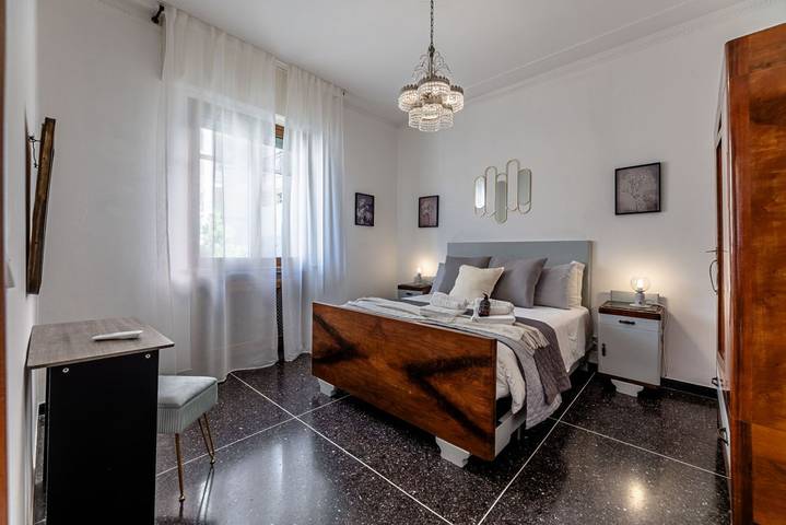Appartamento intero, [Dual Suite] Mare 600m • Crociere 3km • Box Moto in Savona (Città), Savona