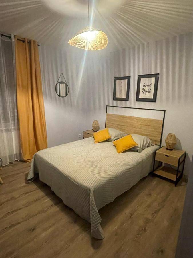 Gîte pour 2 personnes, avec vue et terrasse, animaux acceptés dans Sanvignes-les-Mines