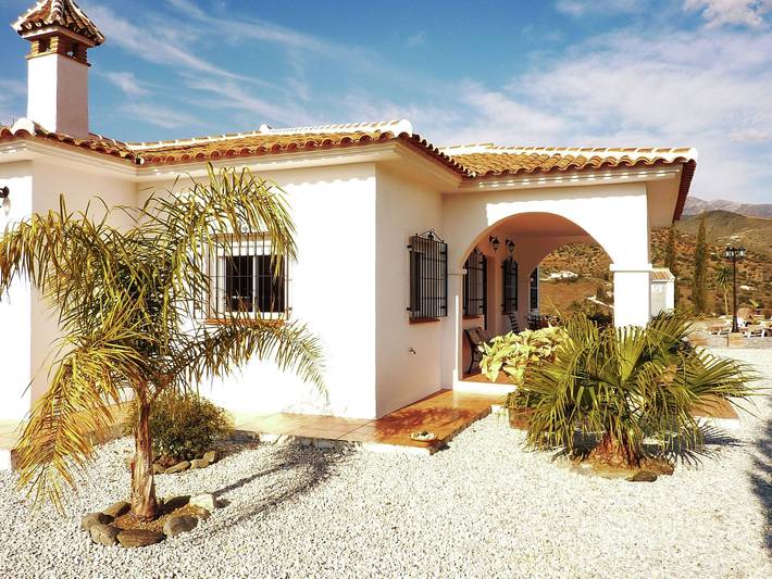 Casa rural para 6 personas, con Jardín además de Piscina y Vistas en Canillas de Aceituno