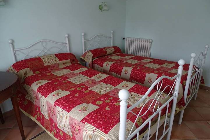 Location de vacances pour 6 personnes, avec terrasse et jardin, animaux acceptés à Bergerac - 3