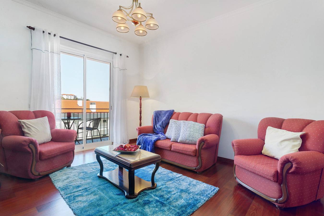 Apartamento inteiro, Apartamento 'Paradise Dream' com Varanda e Wi-Fi in Caniço (Santa Cruz), Madeira