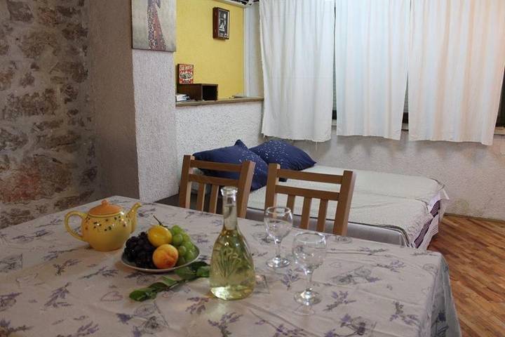 Ferienwohnung für 7 Personen, mit Balkon/Terrasse und Meerblick in Tisno