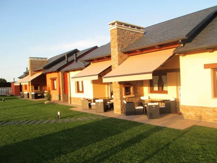 Apartmenthotel for 5 people, with garden - 1