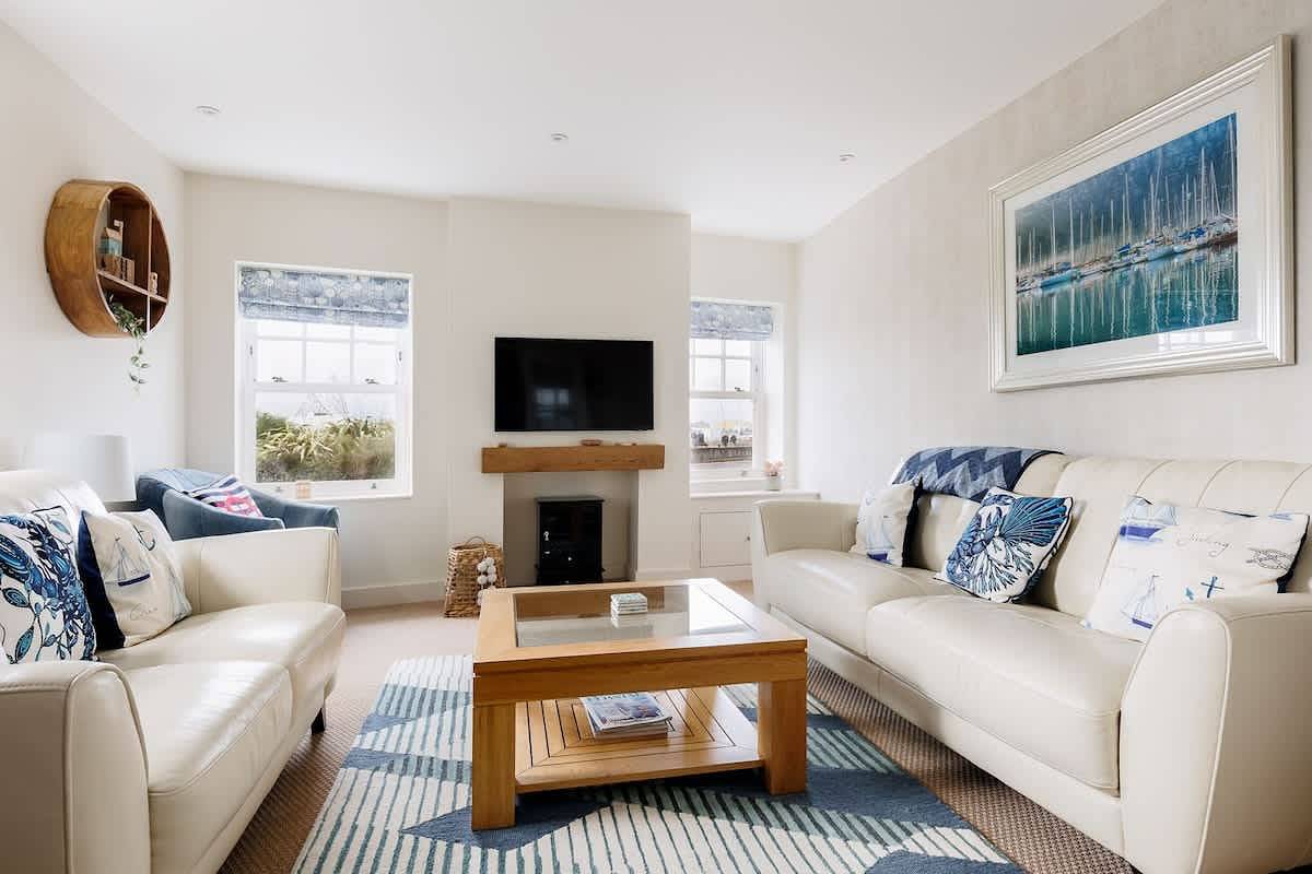 Holiday Home for 6 People in Poole, Poole Harbour