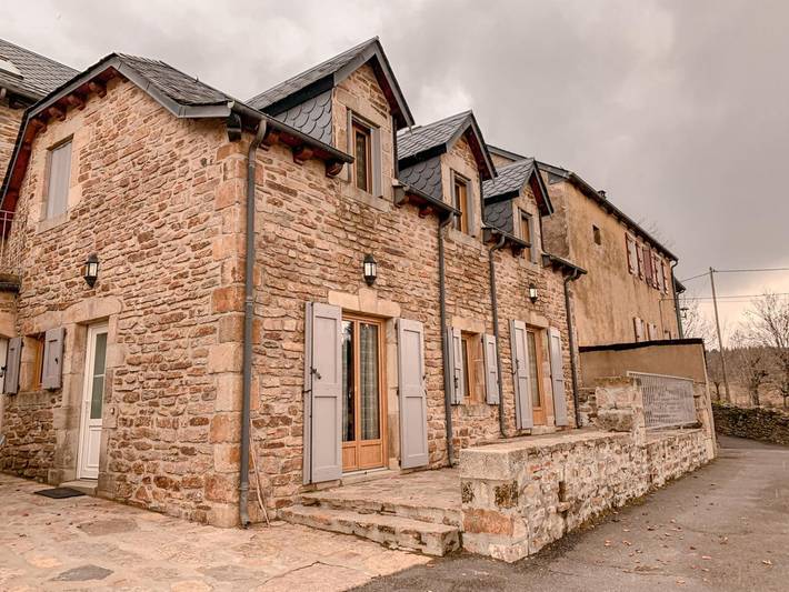 Gîte pour 8 personnes, avec terrasse, animaux acceptés dans Mont Lozère et Goulet - 2