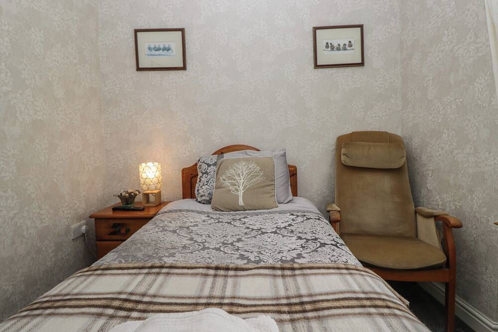 Gorse Bank, family friendly, with open fire in Broughton-In-Furness in Broughton in Furness, Lake District