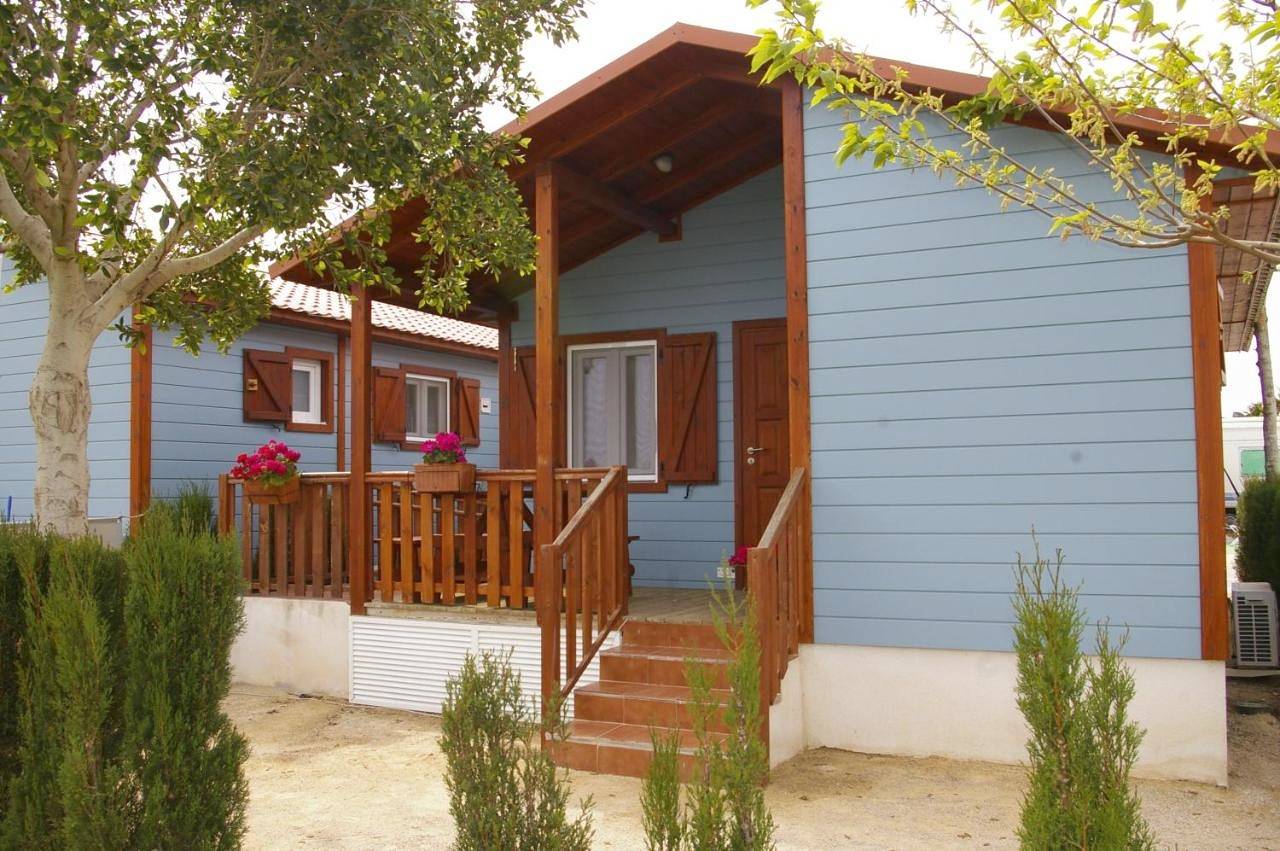 Two-Bedroom Bungalow in Pueblo Latino, Pilar de la Horadada