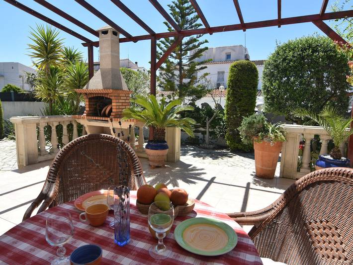 Gîte pour 5 personnes, avec jardin