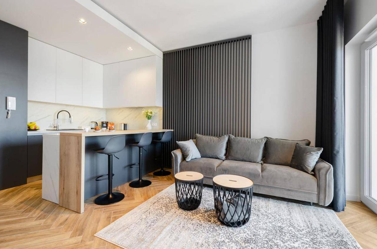 Cały apartament, Sky Home- Sunset Penthouse -Neopolis, Centrum, Klimatyzacja, Parking Dostęp na Kod in Łódź, Województwo łódzkie