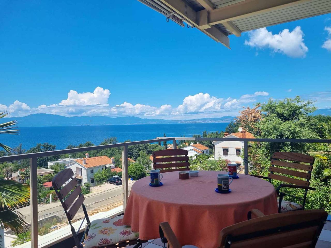 Appartamento vacanze a Njivice a partire da 167€ a notte