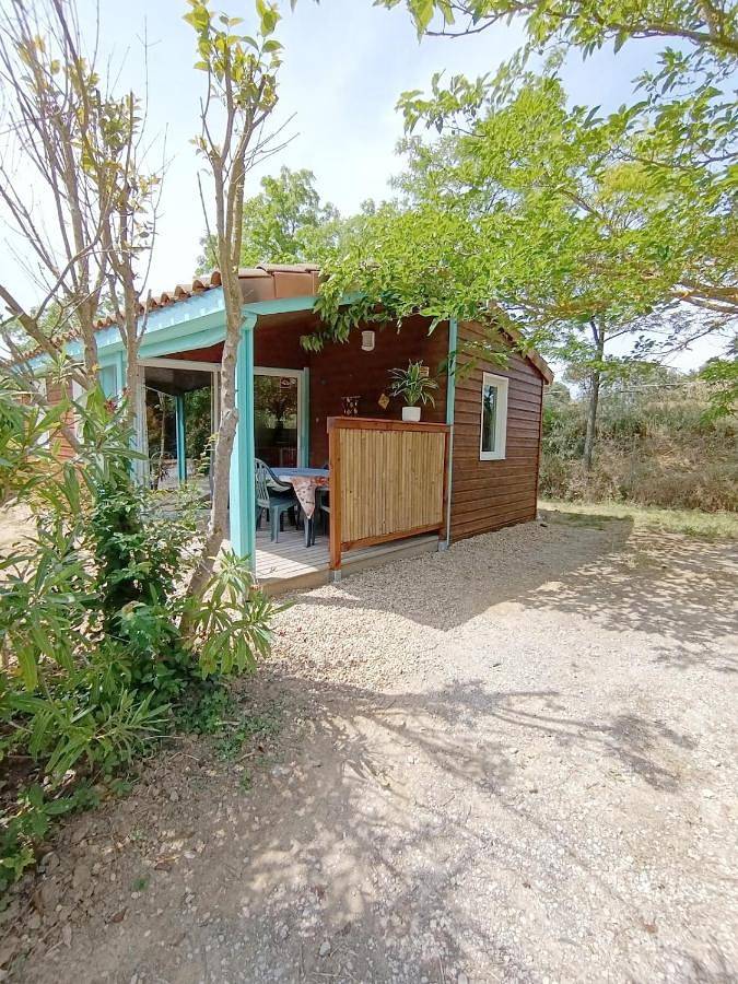 Gîte pour 5 personnes, avec Terrasse ainsi que Jardin et Piscine à Cazilhac