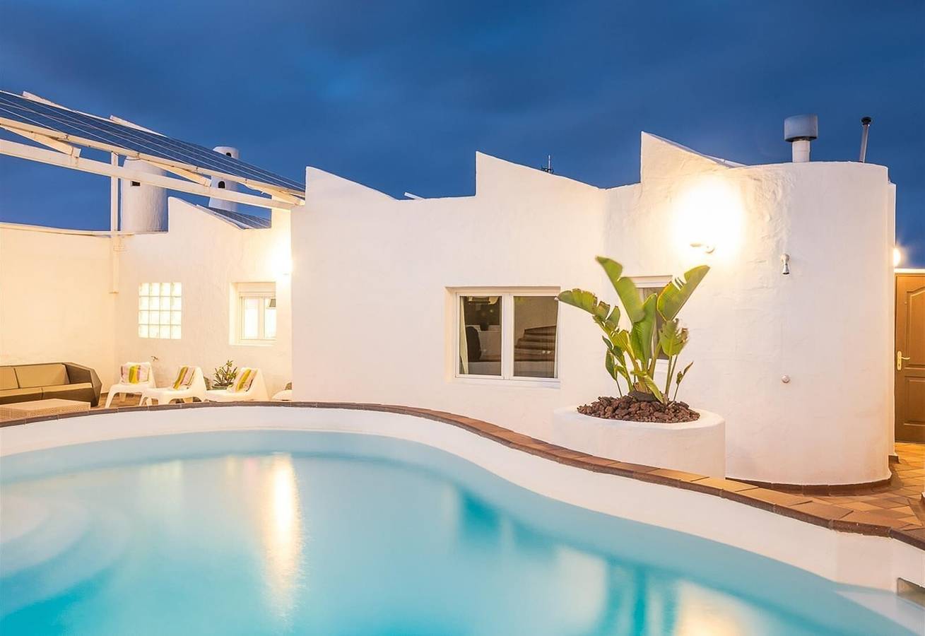 Impresionante villa en la playa con vistas al mar, piscina privada y Wi-Fi in Playa del Hombre, Gran Canaria Este