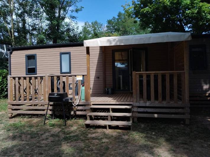 Location de vacances pour 6 personnes, avec piscine et terrasse à Châteauneuf-de-Galaure - 3