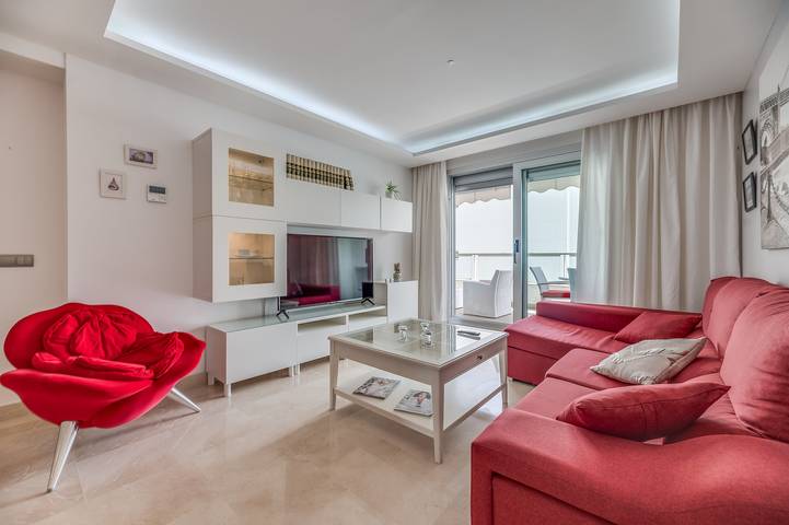 Apartamento entero, Apartamento 'Acogedor Apartamento 2 Dormitorios' con piscina compartida, Wi-Fi y aire acondicionado in San Pedro Alcántara, Marbella