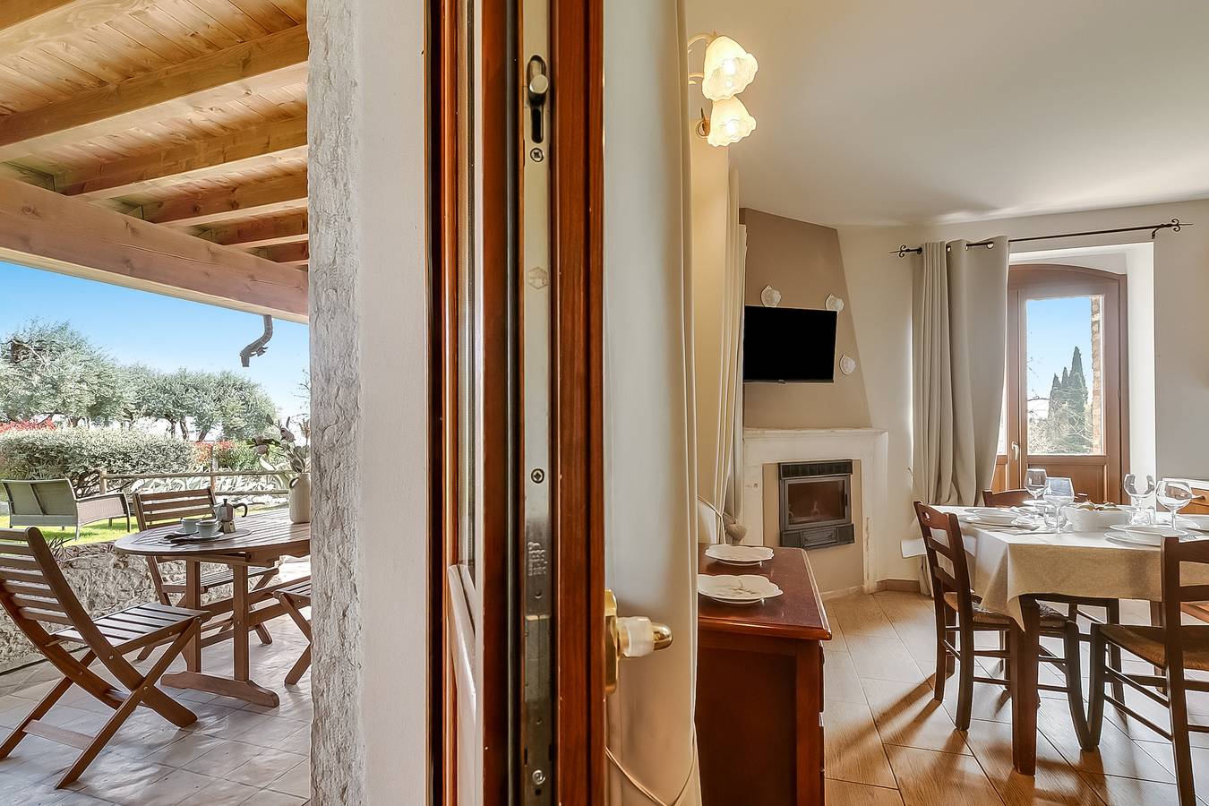 Appartamento intero, Agriturismo Apartment Baldo heated Pool in Padenghe sul Garda, Prealpi Gardesane