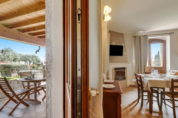 Gîte pour 4 personnes, avec piscine et terrasse à Padenghe sul Garda - 3