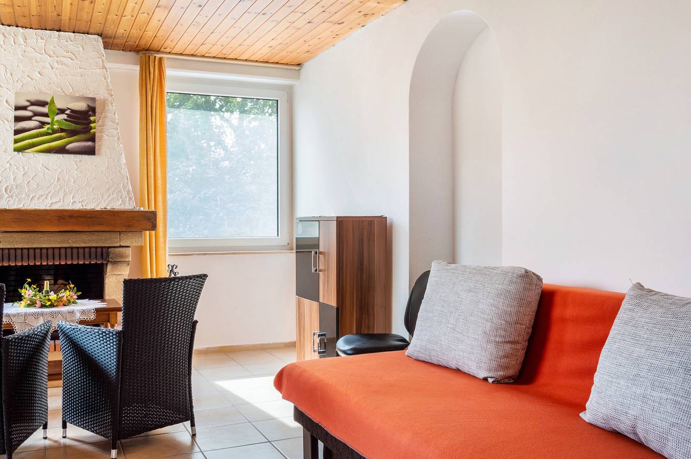 Ganze Wohnung, Ferienwohnung 'Brenda' mit privater Terrasse, privatem Garten und Wi-Fi in Schillingsfürst, Romantische Straße