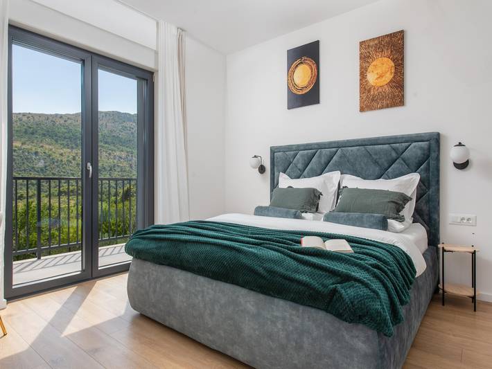 Afslappet familievilla med privat pool in Naklice, Split-Dalmatien