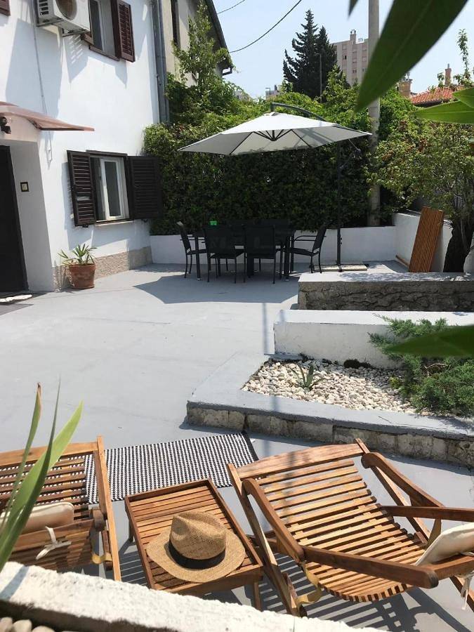 Ferienhaus für 8 Personen, mit Terrasse und Garten sowie Ausblick in Rijeka