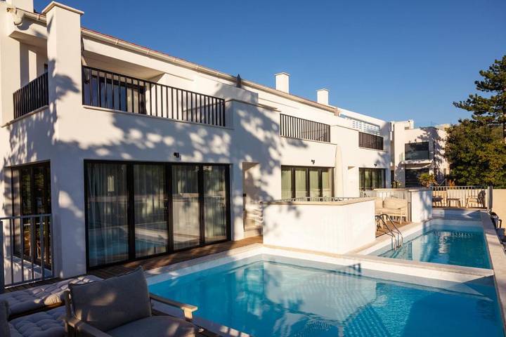 Ferienwohnung für 6 Personen, mit Terrasse und Ausblick sowie Pool, mit Haustier in Punat