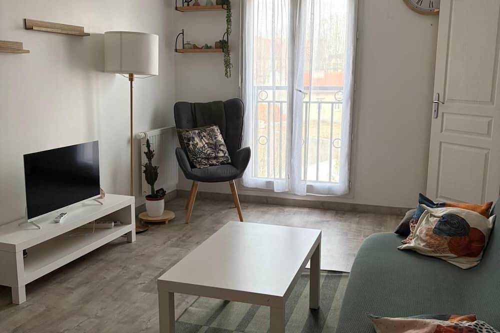 Apartamento entero, 2-room apartment ideally located: walk to the train station/Villepinte/Cdg/Paris exhibition center in Aulnay-sous-Bois, Sena-Saint Denis