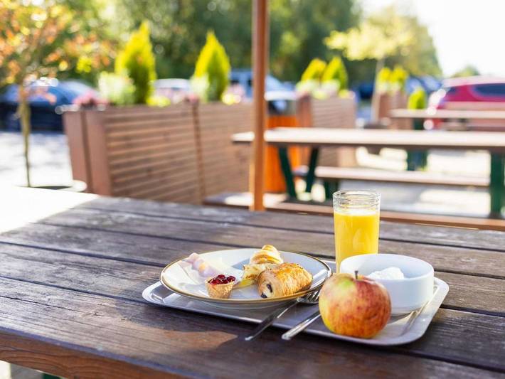 Hôtel pour 2 personnes, avec terrasse dans Aéroport de Charleroi Bruxelles Sud Gosselies - 3