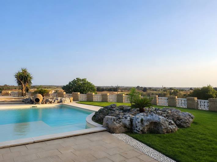 Villa für 7 Personen, mit Whirlpool und Garten in Apulien - 4
