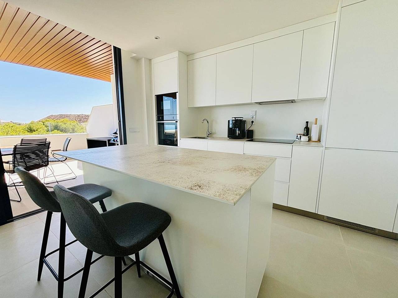 Wohnung in Málaga mit Pool am Meer in La Capellania, Fuengirola