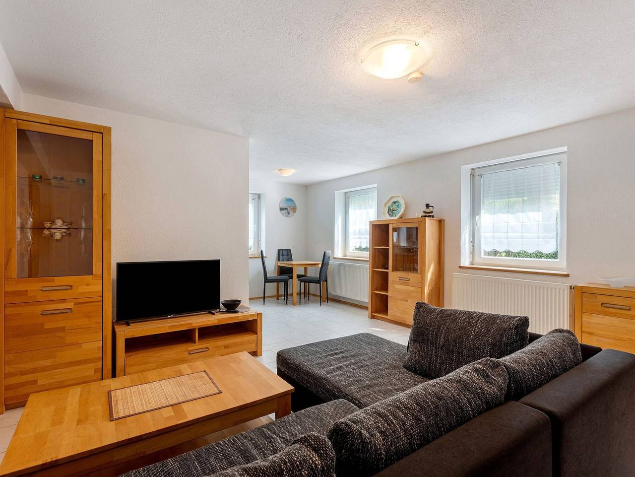 Ganze Ferienwohnung, Ferienwohnung Ziegler - Ferienwohnung Ziegler in Singen, Hegau