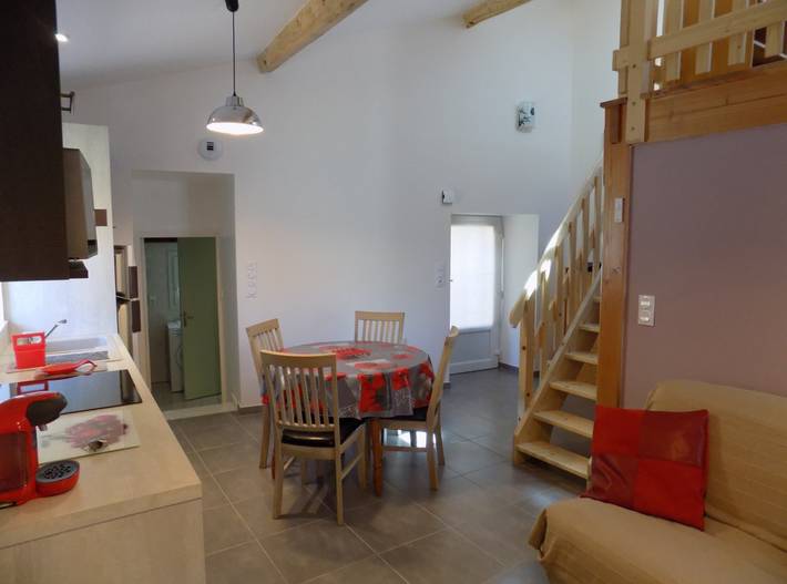 Gîte pour 4 personnes, avec terrasse à La Cresse - 2