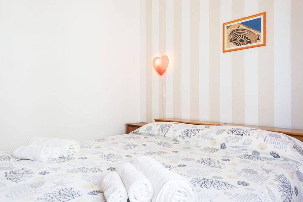 Apartamento entero, Precioso apartamento para 5 personas con A/C, balcón y mascotas permitida in Torre Mozza (Salento), Golfo de Tarento