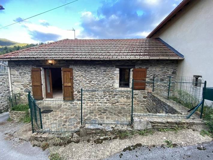Gîte pour 4 personnes, avec terrasse, animaux acceptés dans Saint-André-Capcèze