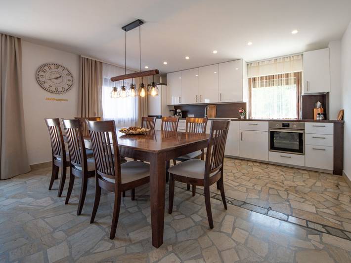 Gîte pour 6 personnes, avec terrasse et jardin à Lovran - 4