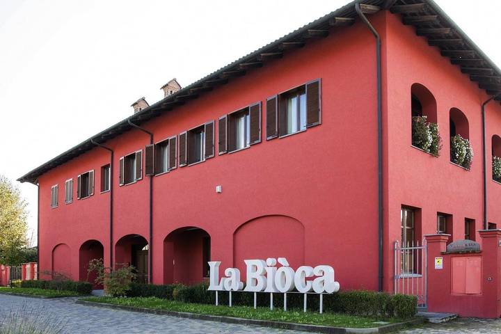 Casa vacanza per 3 persone, con Balcone e Terrazza nonché Panorama a Serralunga d'Alba